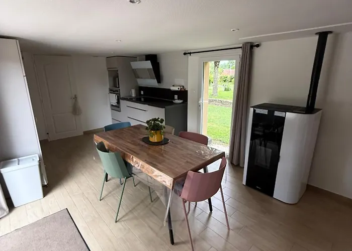 Maison 3 A 5 Personne Nyaraló *